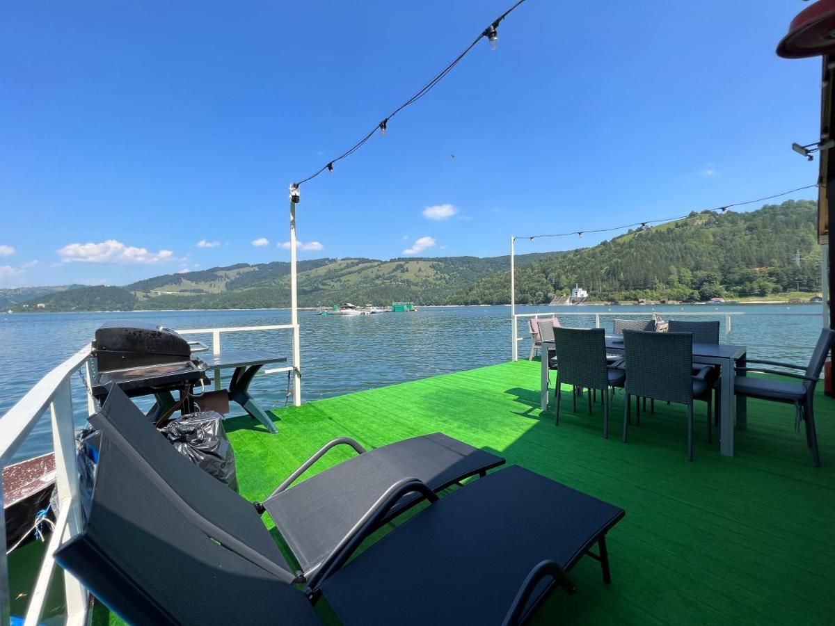 Casa Pe Lac Биказ Экстерьер фото